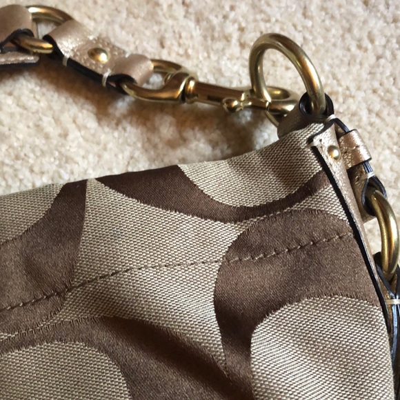 Coach shoulder bag - Picture 3 of 9